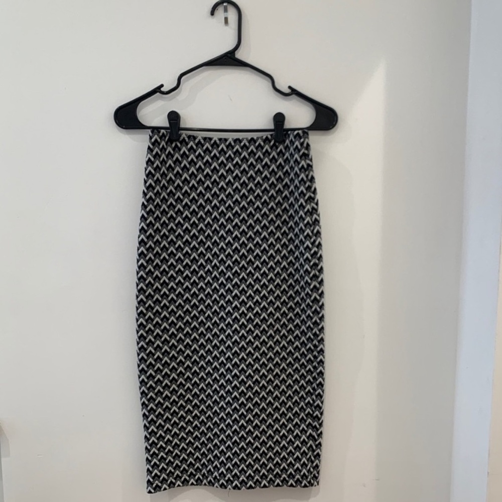American Apparel - Black, Grey and White Pencil Skirt